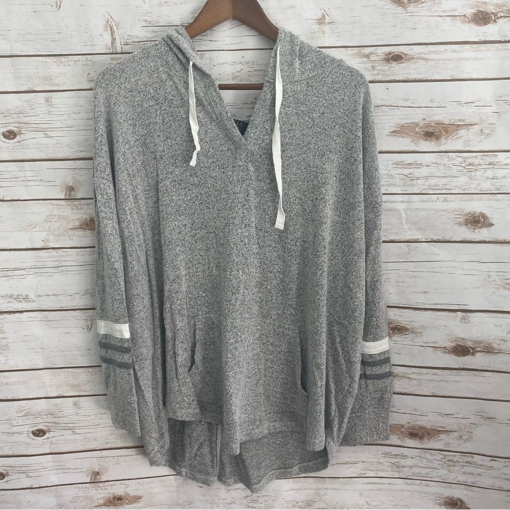 Grey light weight sweater hoodie.  Size 1X